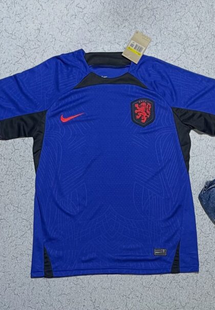 Football jersey size M and L available new condition unused.

Chest 40
Legth 27
...