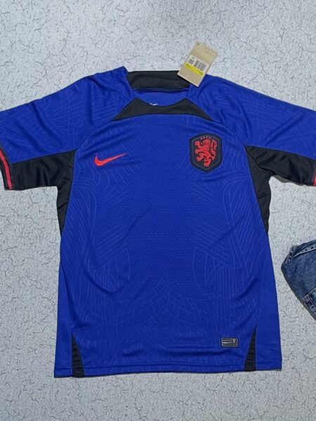 Football jersey size M and L available new condition unused.

Chest 40
Legth 27
...