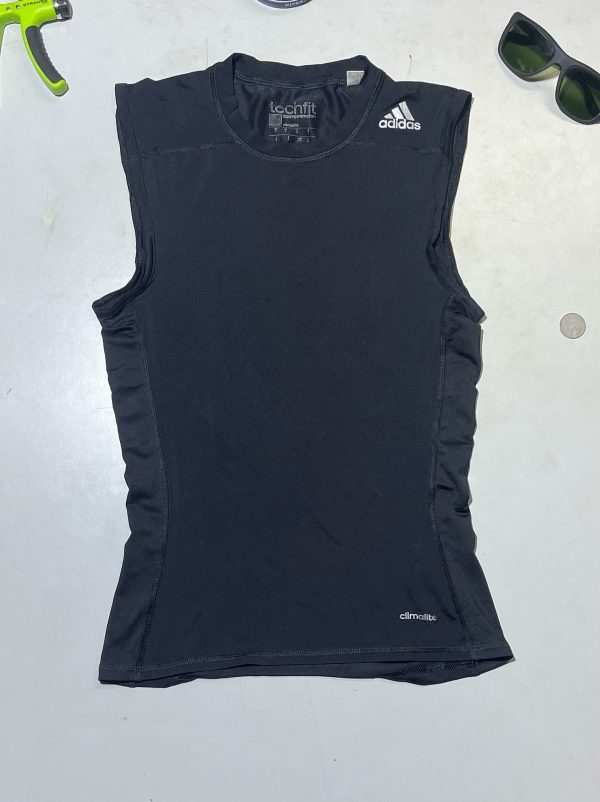 SOLD OUT

Adidas compression size S 

Chest 30 to 36 

Length 26

No cut, no def...
