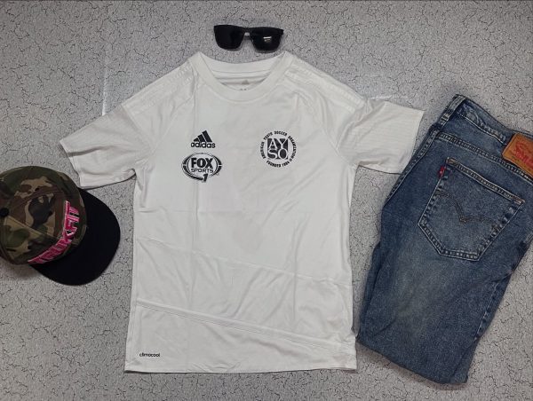 Size MChest 38Length 24Shoulder 18Condition 10/10...