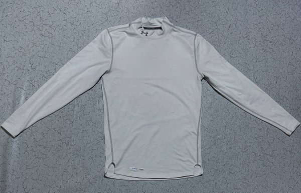 UA Coldgear Compression high neck size S for gym and sports wear

Chest 34  stre
