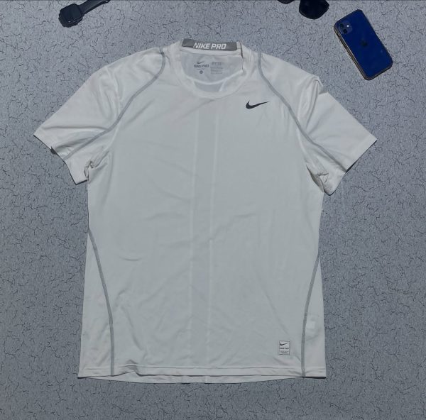 SOLD OUT  

Nik* Pro compression size L steetchy 

Chest 42 to 52
Length 29

Con