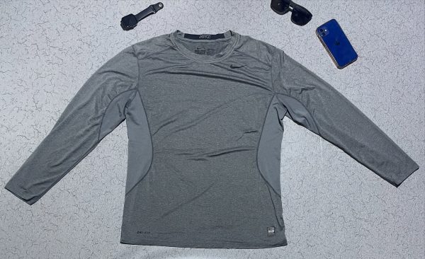 SOLD OUT  

Ni** Pro Combat compression Tshirt size M stretchy, full sleeve 

Ch
