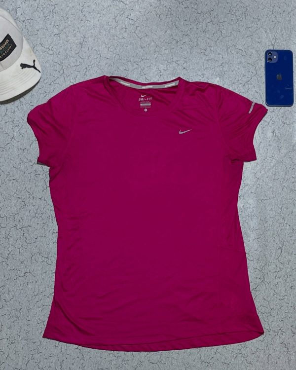 SOLD OUT  
Nike** Running Miler Dry Fit women Tshirt for gym and sports size M c