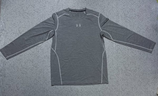 UA compression size XL condition 98% Chest 44 to 50 Length