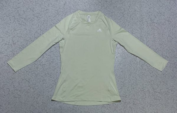 Women compression size S to L

Chest 32 to 42
Length 27
Price dm