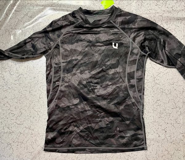 Compression for gym or sportd Size S

Unsex gym wear...