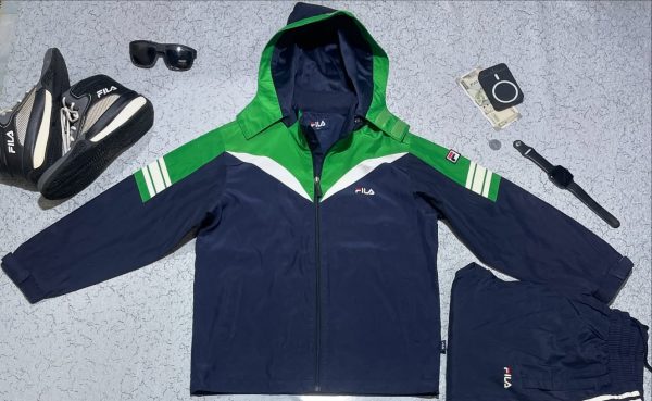 Track in winter and maintain health and weight keeps you warm in winter, best th
