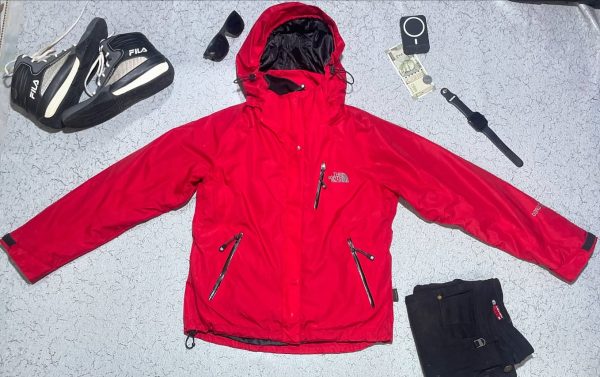 SOLD OUT  

TNF 2-IN-1 Gore tex XGR

Size M

Chest 40
Length 24
Full sleeve 20
S