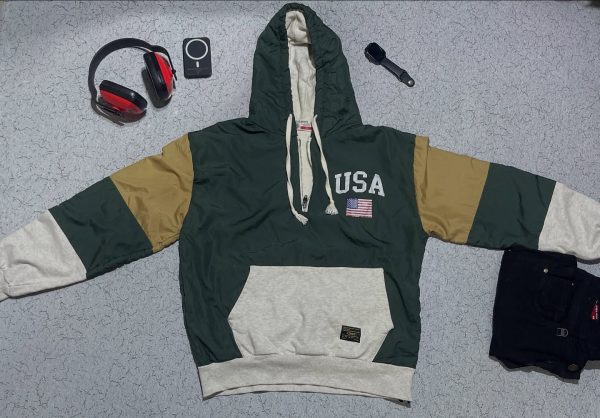 From  for winter size XXL 

Chest 46

Length 26

Condition 10/10

No defects