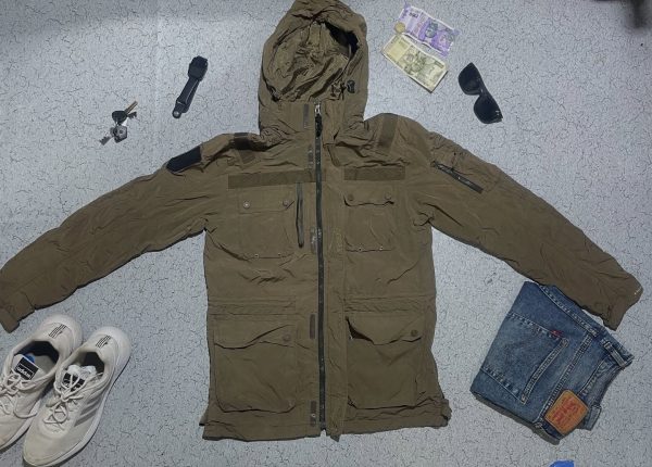 SOLD OUT  

Parka type  awesome design and fabric from e*der

Chest 40
Length 28