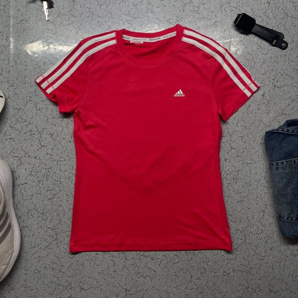 Women dry fit tee

Size XS

Chest 30 to 36 stretchy 

Length 21

Condition 10/10