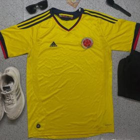 SOLD OUT  

Climecool jersey

Size L

Chest 42

Length 30

Shoulder 20
Condition