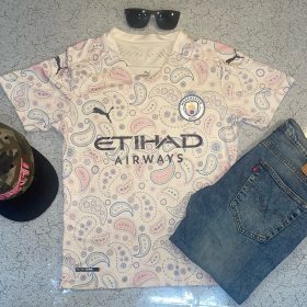 Puma football jersey Size M