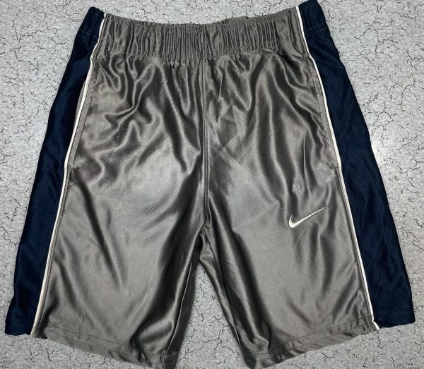 NIKE SHORTS SIZE M