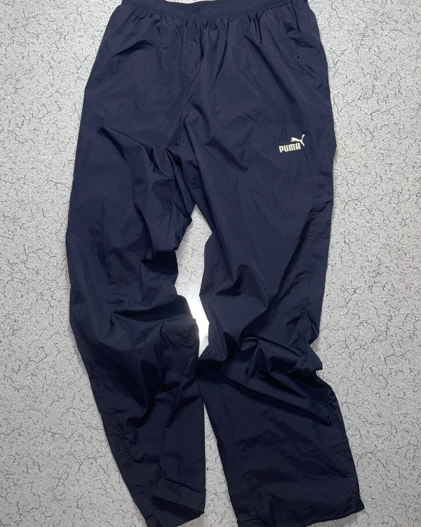 SOLD OUT  

track pant 

Baggy type

Size L XL fits

Condition excellent 

Price