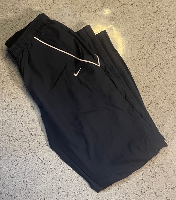 SOLD OUT

thrift track pant

Size S

Waist 26 -28

Length 38

Condition 10/10
#p...