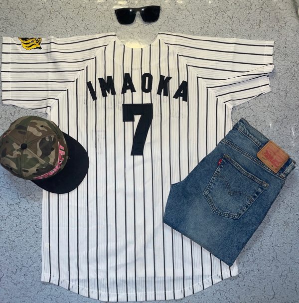 Baseball jersey size XL condition 100%

Chest 46
Length 31

Price 800/-