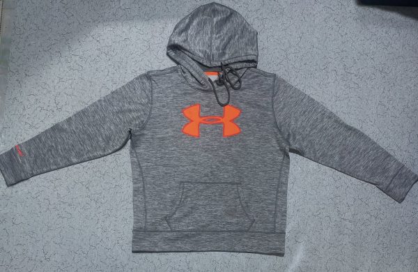 Under Armour hoodie jacket size L