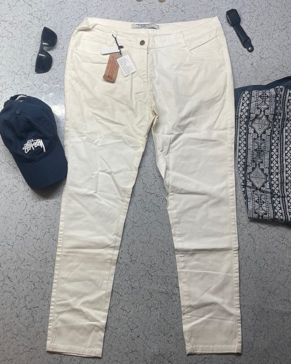 Women jeans brand new...