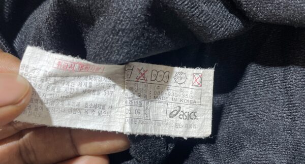 Asics women track jacket black and gold size m - Image 3