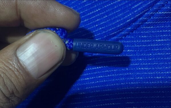 UNDER ARMOUR COLDGEAR SOUTH LAKES HOODED TSHIRT BLUE SIZE M - Image 3