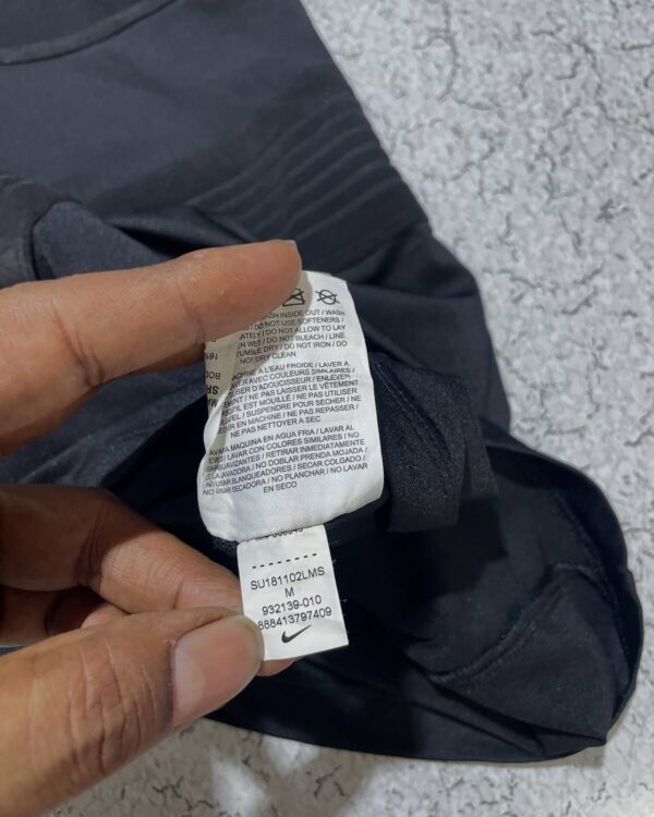 NIKE PRO DRIT FIT SLEEVELESS UNDER ARM TEE BLACK SIZE S - Image 2