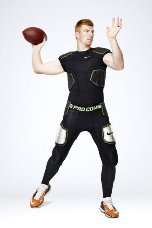 Nike Pro combat hyperstrong padded full set size M TO
Chest 34 stretchy length