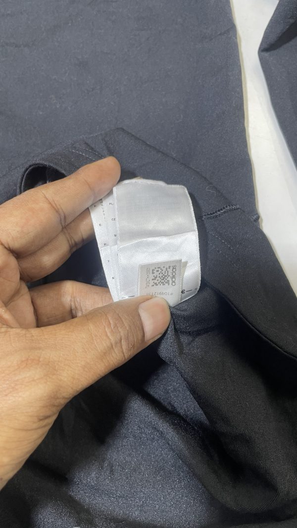 Adidas half zip up compression tshirt black size M - Image 4