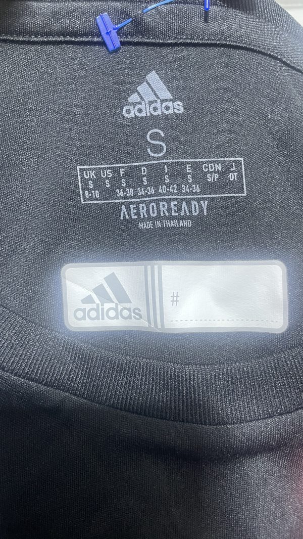 Adidas football jersey size S - Image 6