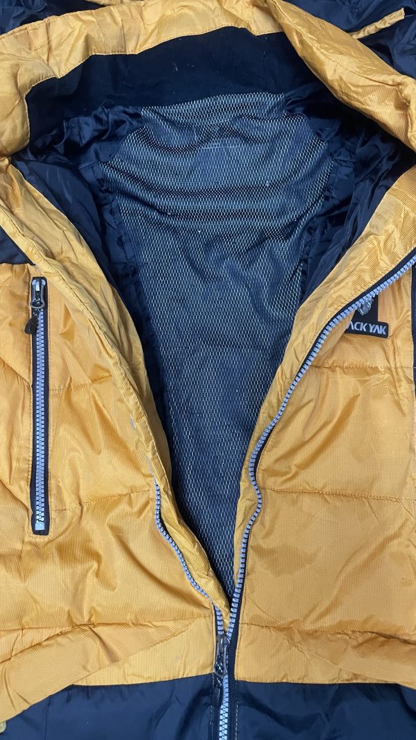 BlackYak Puffer hoodie jacket orange black size L - Image 3