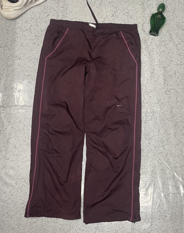 Nike Baggy Type Dark brown track pant size L