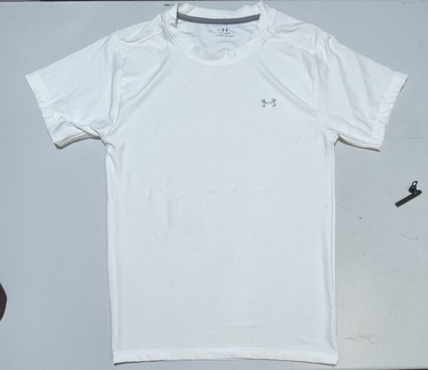 Under Armour Heatgear half sleeve men’s Tshirt white size M