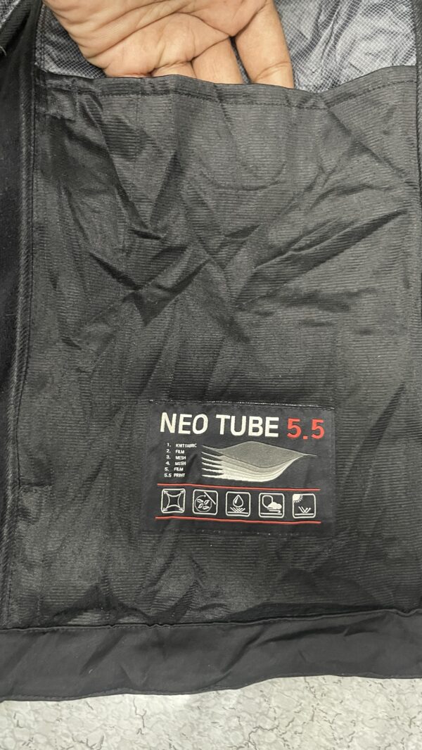 Sketchers NeoTube 5.5 Puffer Jacket Black Size L for minus winter - Image 5
