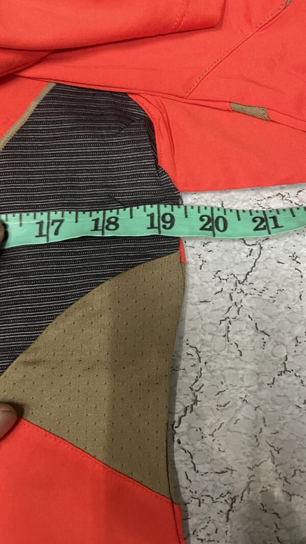 Black Yak Extreme Peak half zip Up Tshirt size M - Image 8