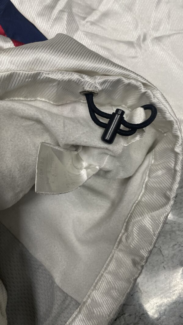 Asics winter Track Jacket loose silver shine size XL - Image 5