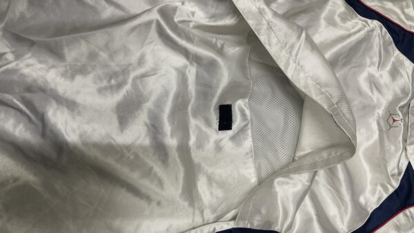 Asics winter Track Jacket loose silver shine size XL - Image 7