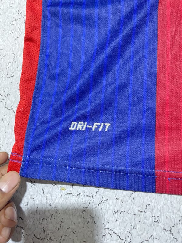 THIS IS A NIKE FC BARCELONA 2016-17 HOME JERSEY SIZE M - Image 2