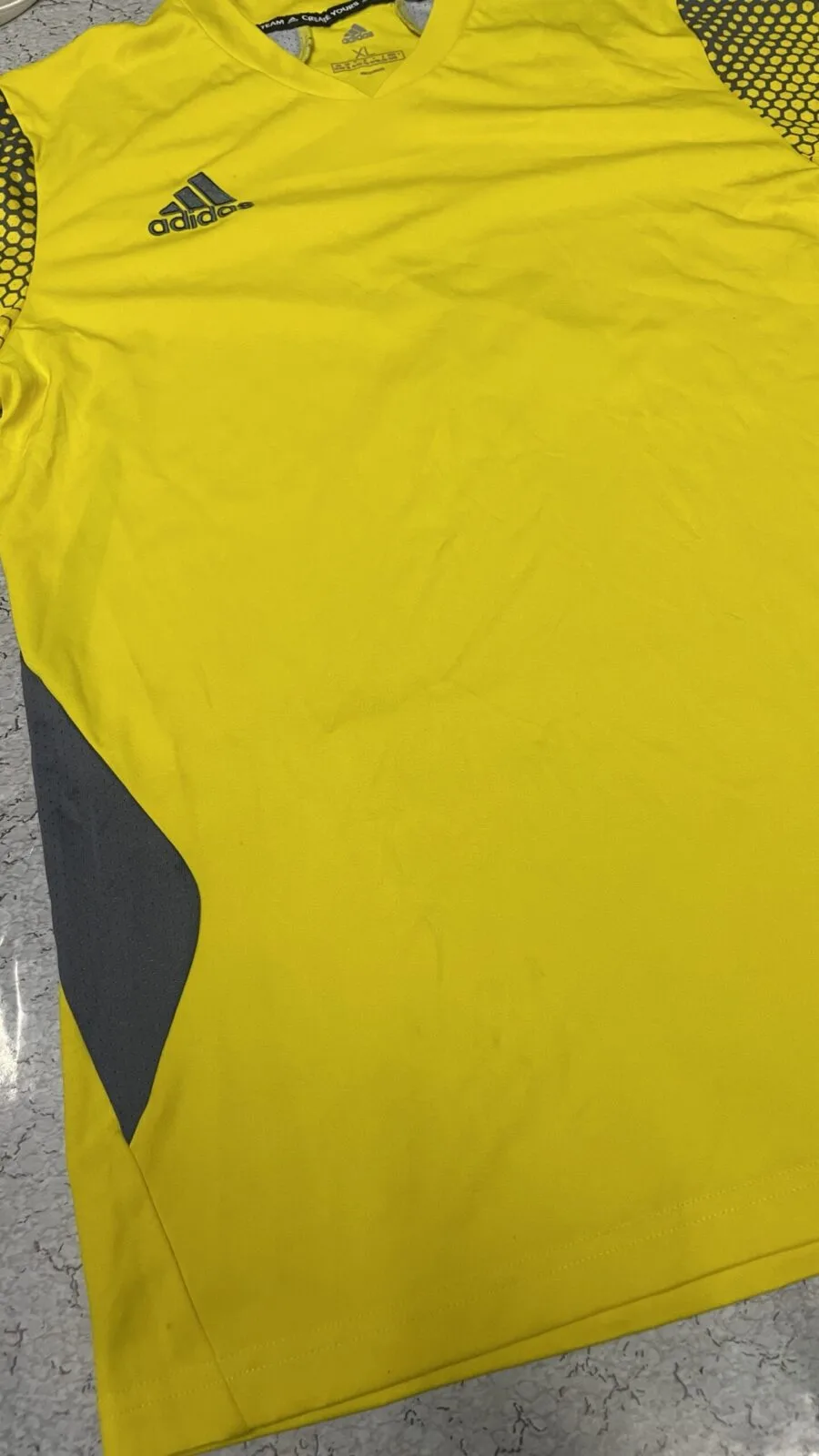 Adidas Aeroready football jersey Size M Yellow