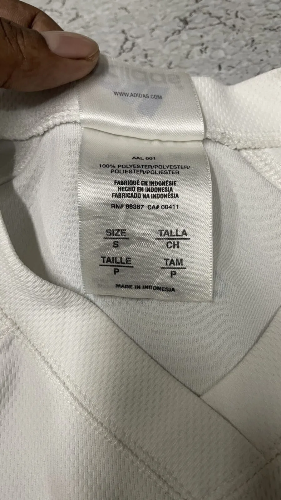 Adidas 3 strip Climalite Tshirt size S white