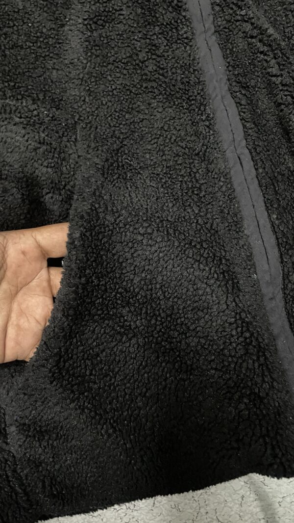 Puma reverse hooded jacket fleece and puffer black size XL - Image 6