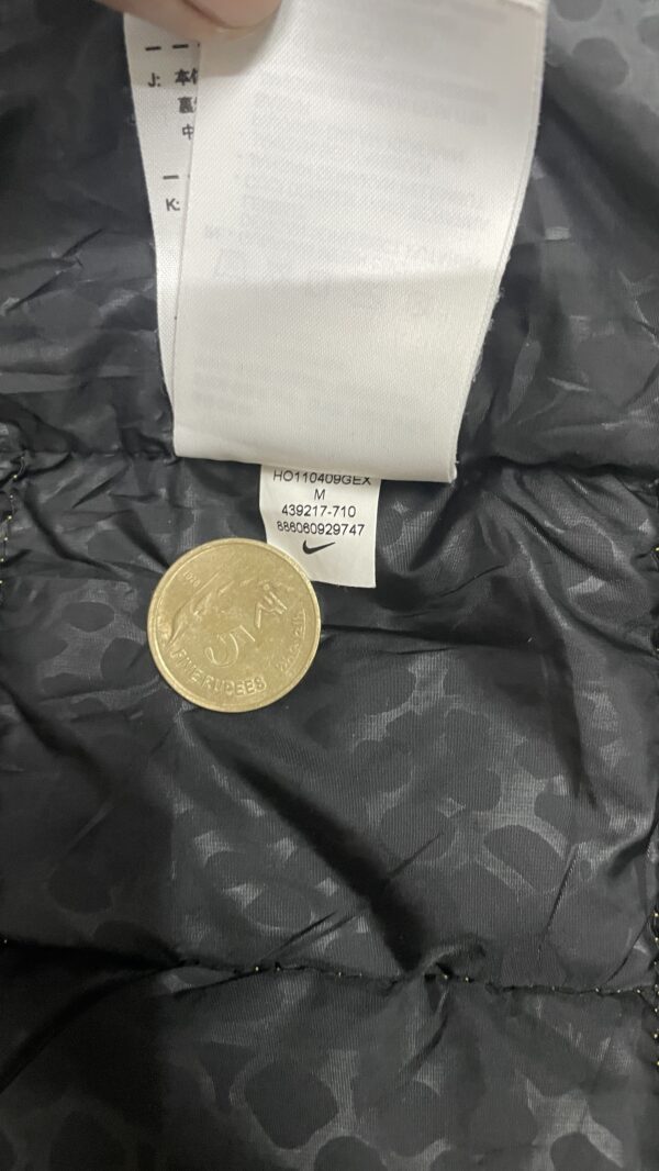 Nike Hooded Puffer lite weight winter jacket size L Yellow - Image 9