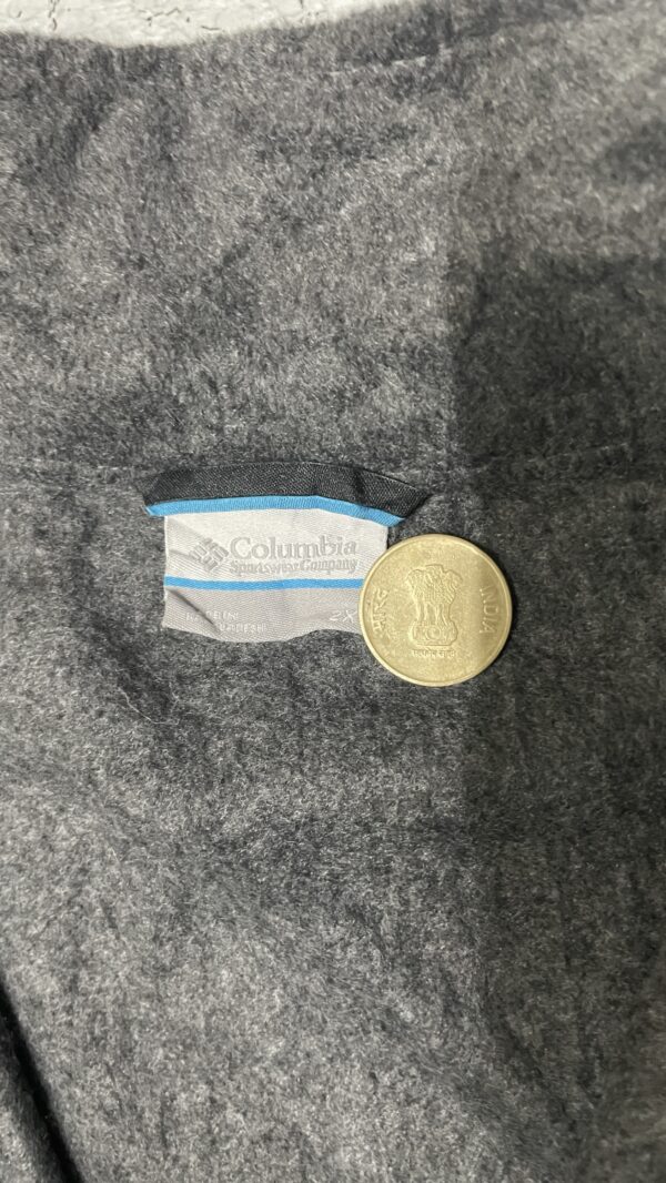 Columbia Men’s winter sweatshirt sleeveless grey size XXL - Image 3