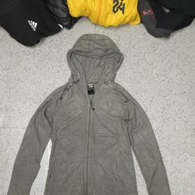 The north face winter sweater thrift store