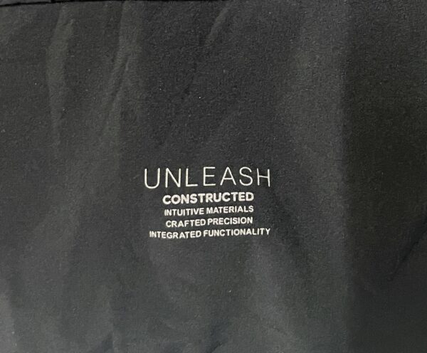 Adidas Puffer Winter Lite Weight Large Logo Jacket Black Size Xl - Image 10