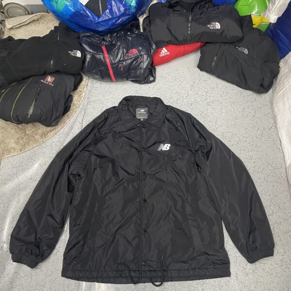 New Balance Coach Jacket Lightweight Insulated Black -L