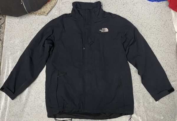 The North Face Hyvent Waterproof Men’s Outdoor Jacket Black-L