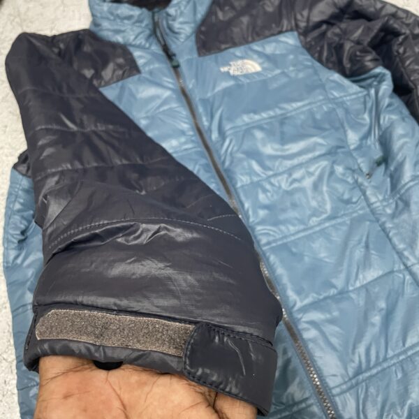 The North Face Men’s Insulated Puffer Blue/Black Lightweight Warm -L - Image 6
