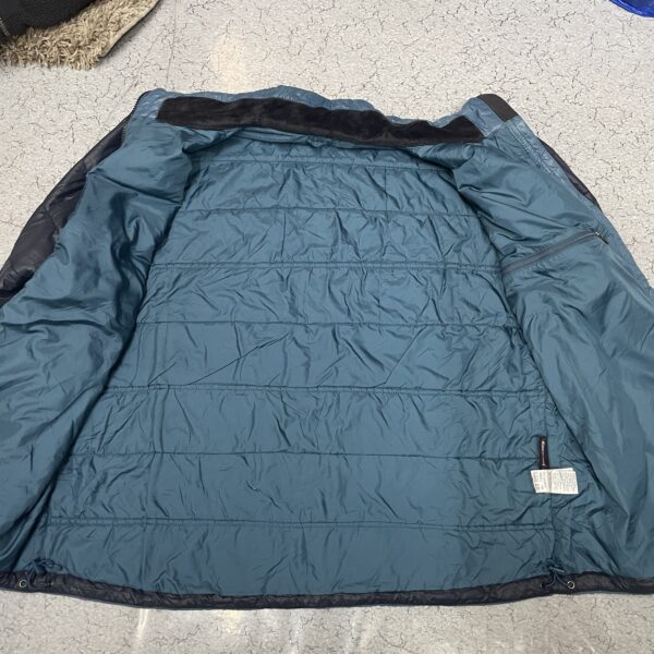 The North Face Men’s Insulated Puffer Blue/Black Lightweight Warm -L - Image 9