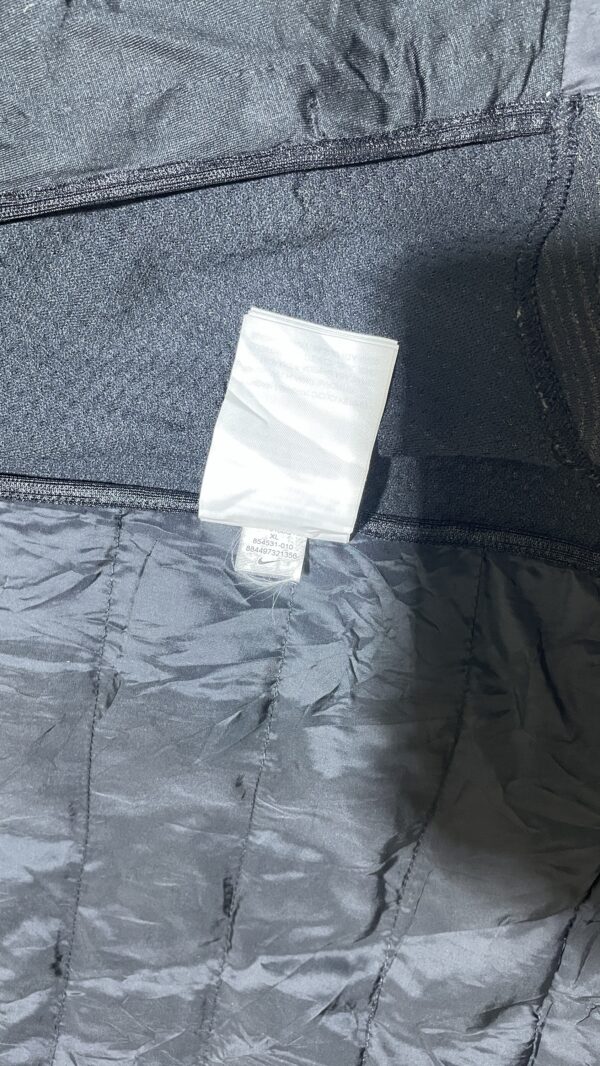 Nike Aeroloft Running Lightweight Insulated Track Jacket Black XL - Image 10